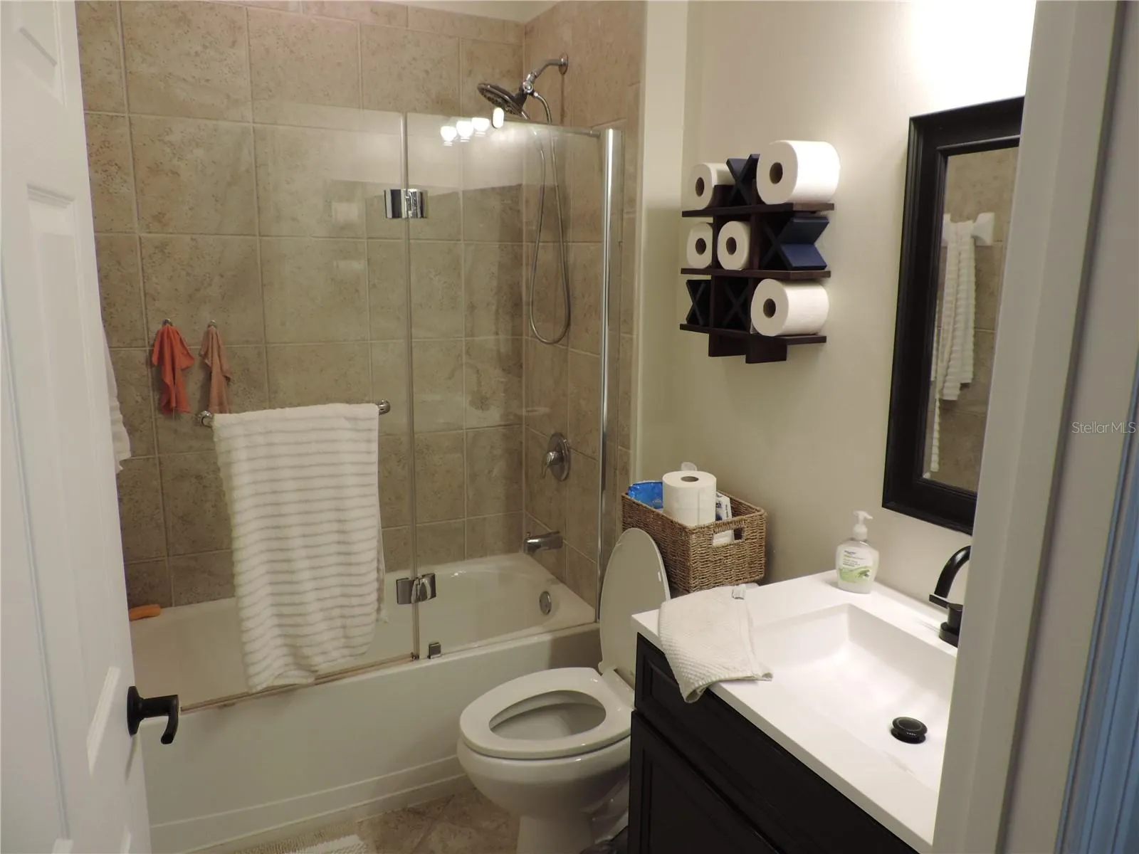 5070 LAYTON DR