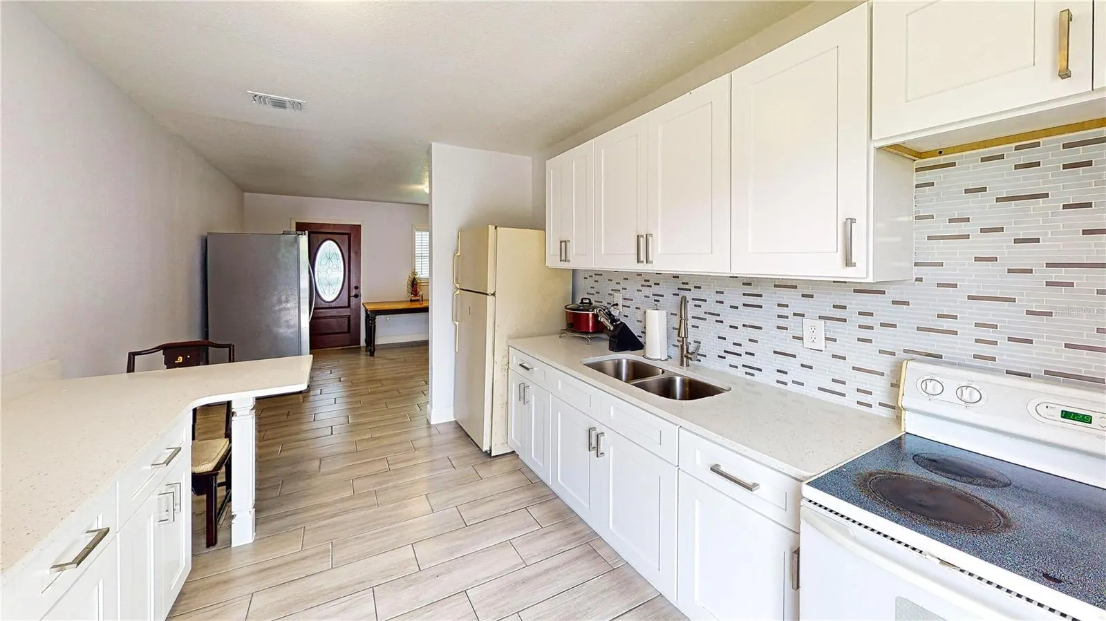 330 12TH ST W