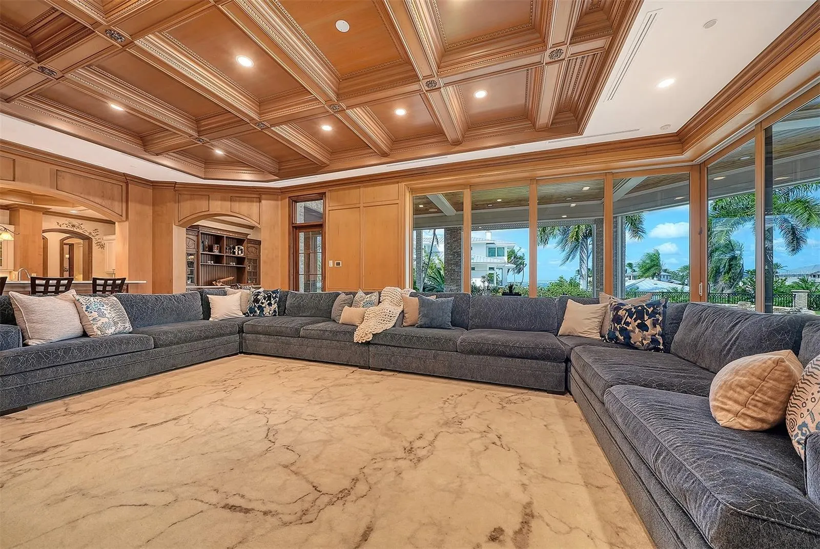 1423 HILLVIEW DR
