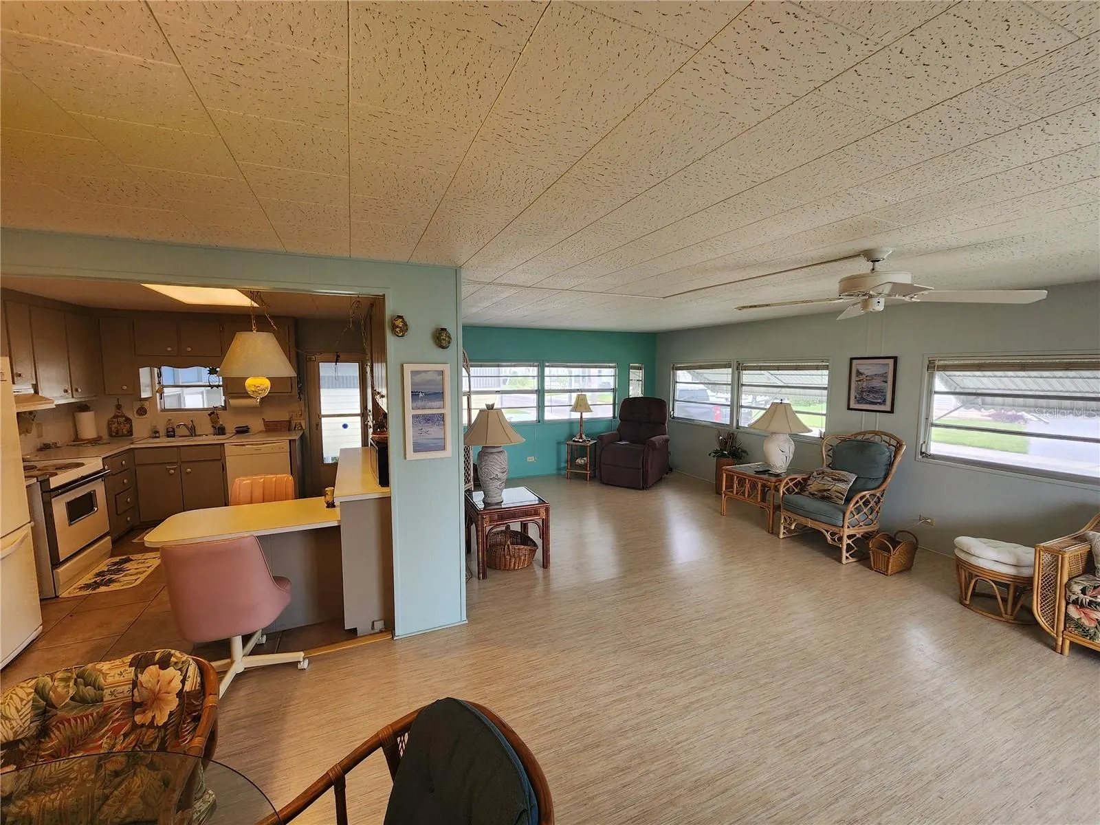 5317 CHATEAU LN
