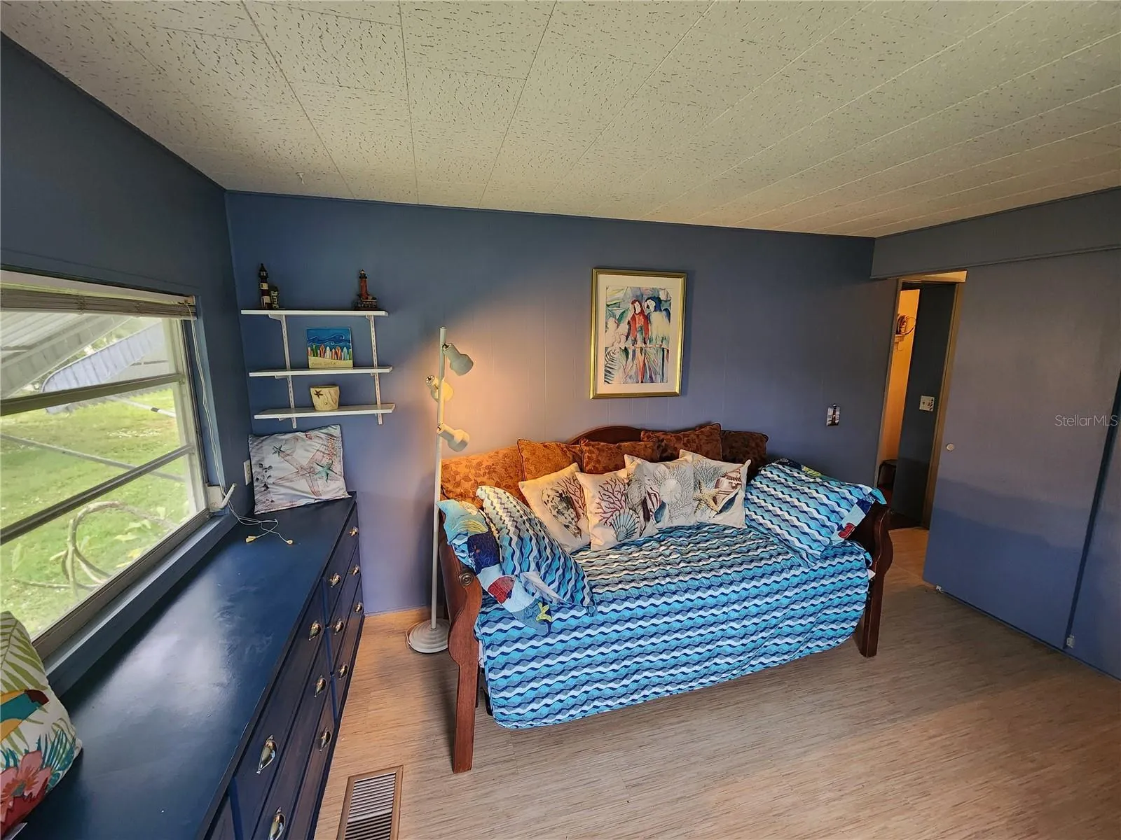 5317 CHATEAU LN