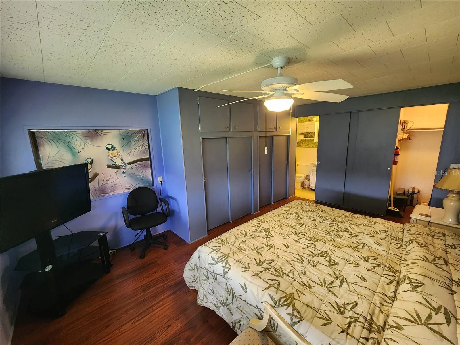 5317 CHATEAU LN