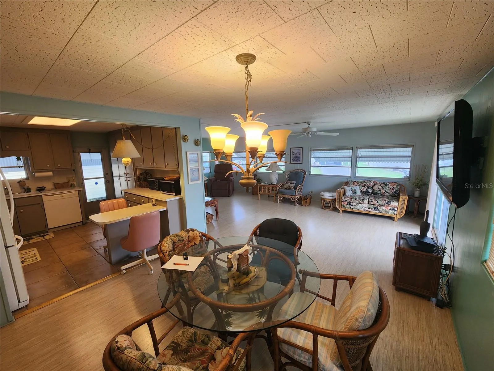 5317 CHATEAU LN