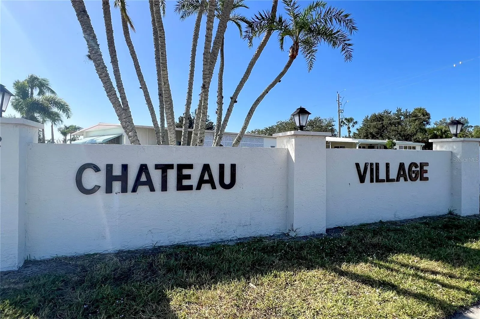 5317 CHATEAU LN