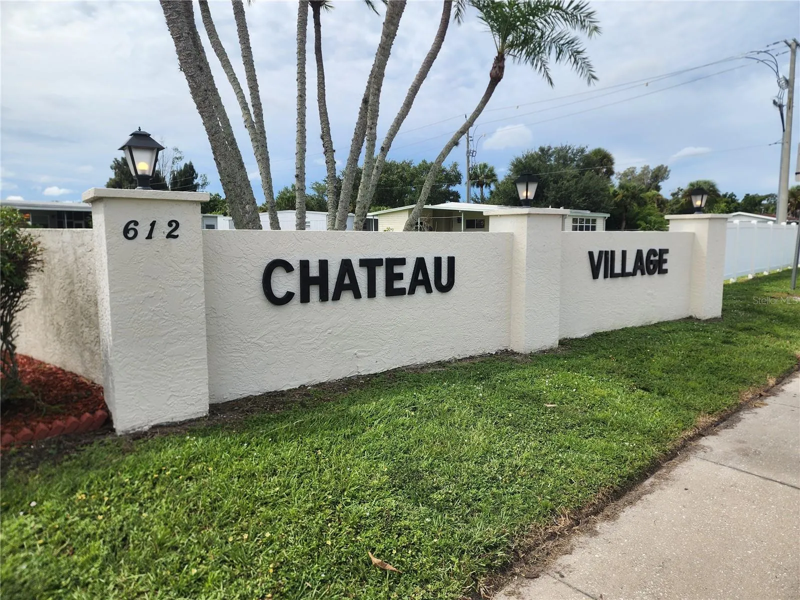 5317 CHATEAU LN