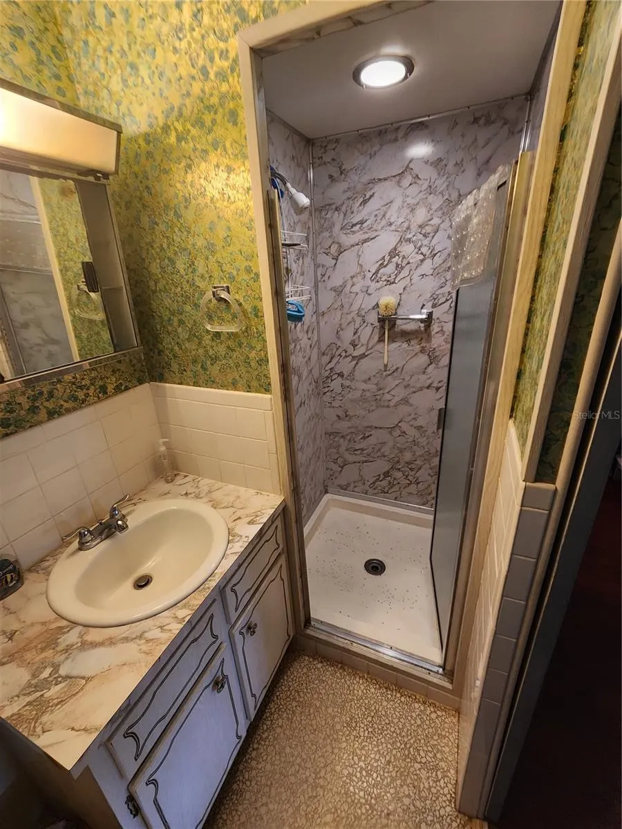 5317 CHATEAU LN
