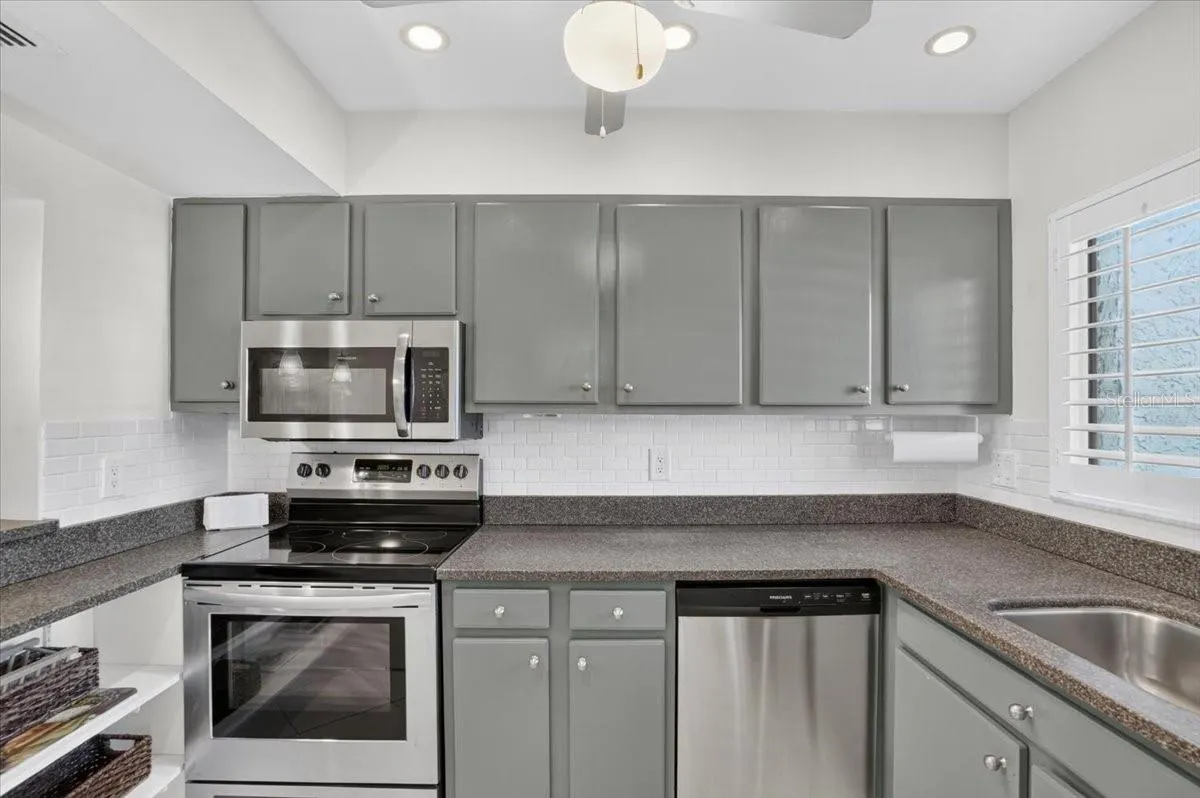 1614 STICKNEY POINT RD #1614-1 #1614-1