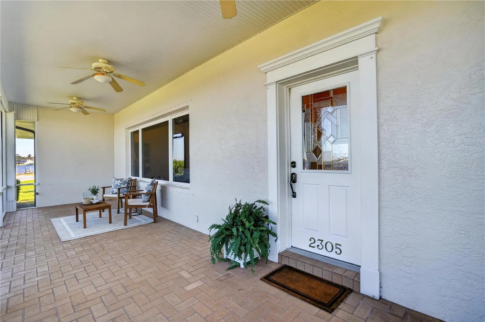 2305 RIVERVIEW BLVD