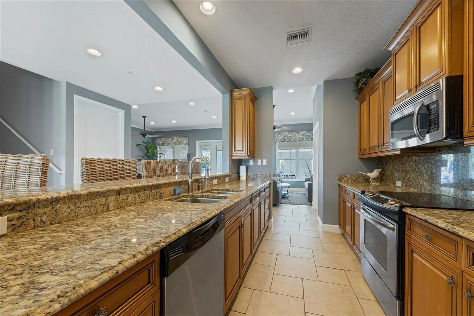 7820 34TH AVE W #201 #201