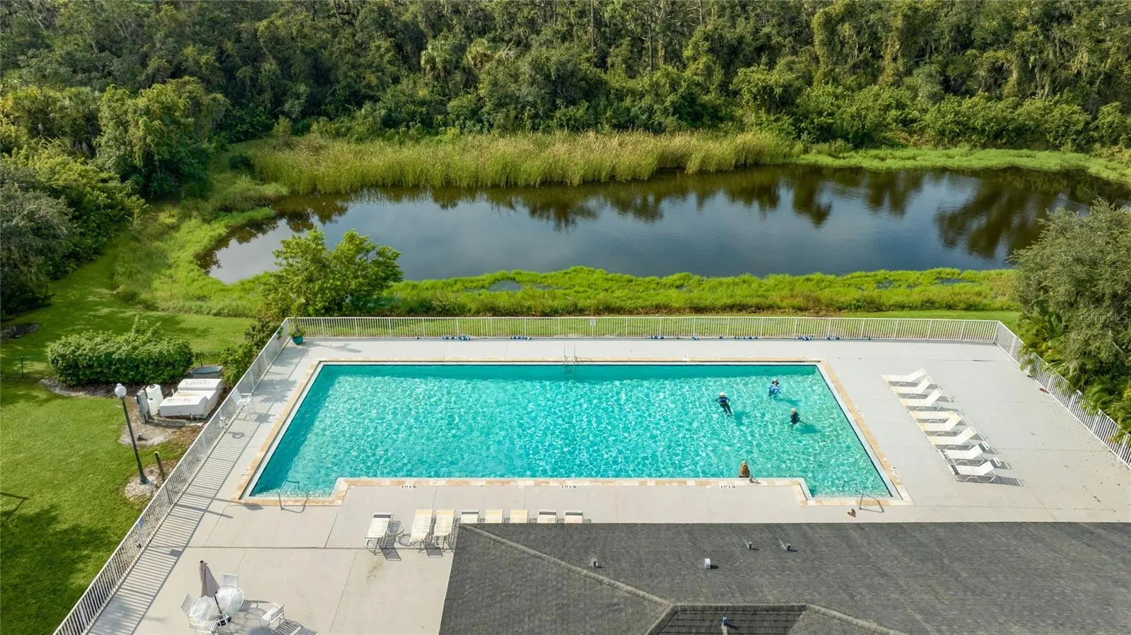 3306 LITTLE COUNTRY RD