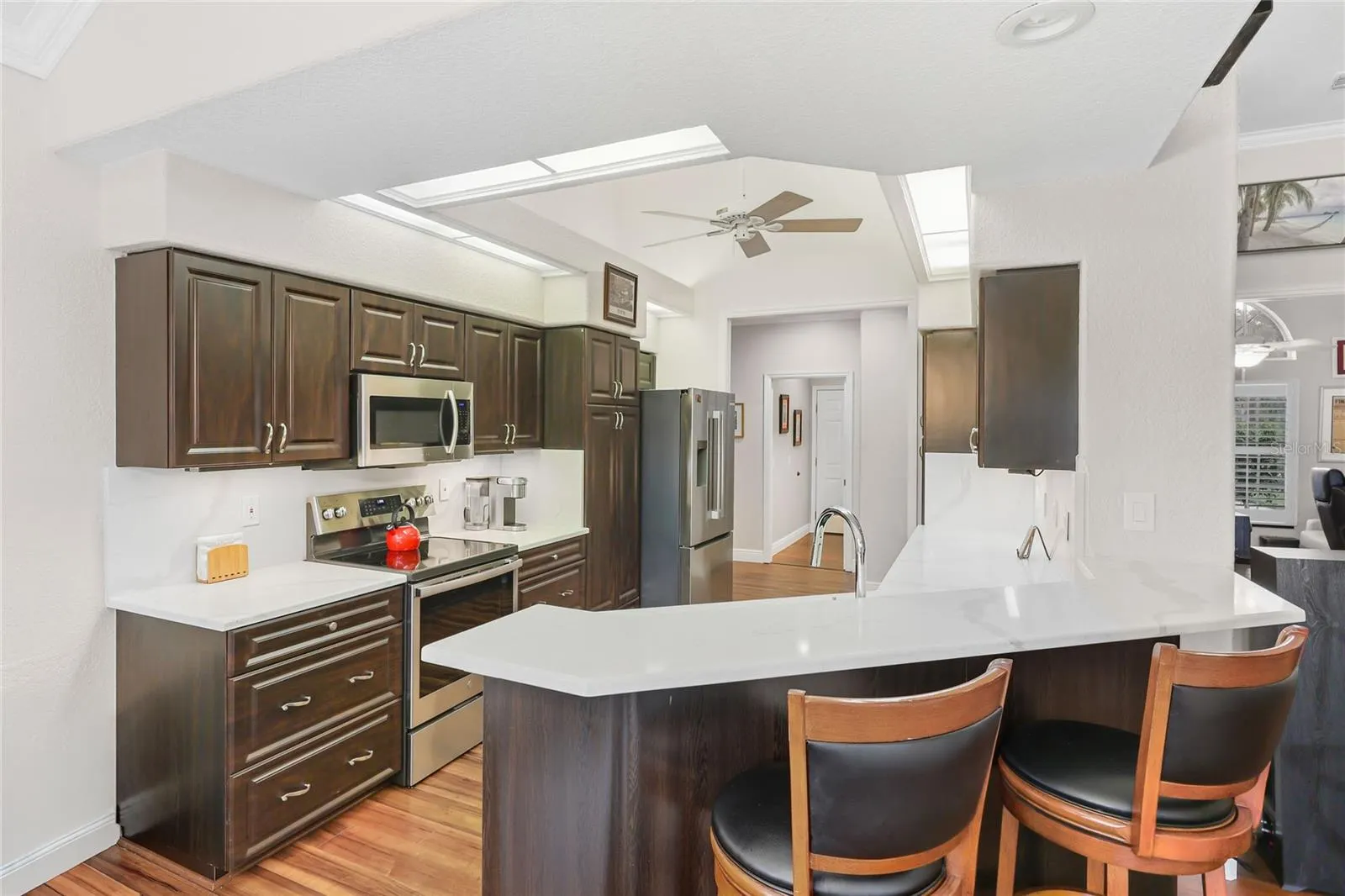 3306 LITTLE COUNTRY RD