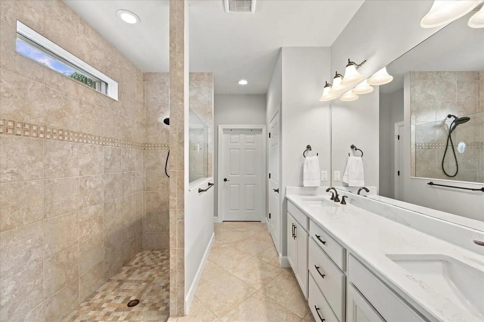 17218 SEAFORD WAY