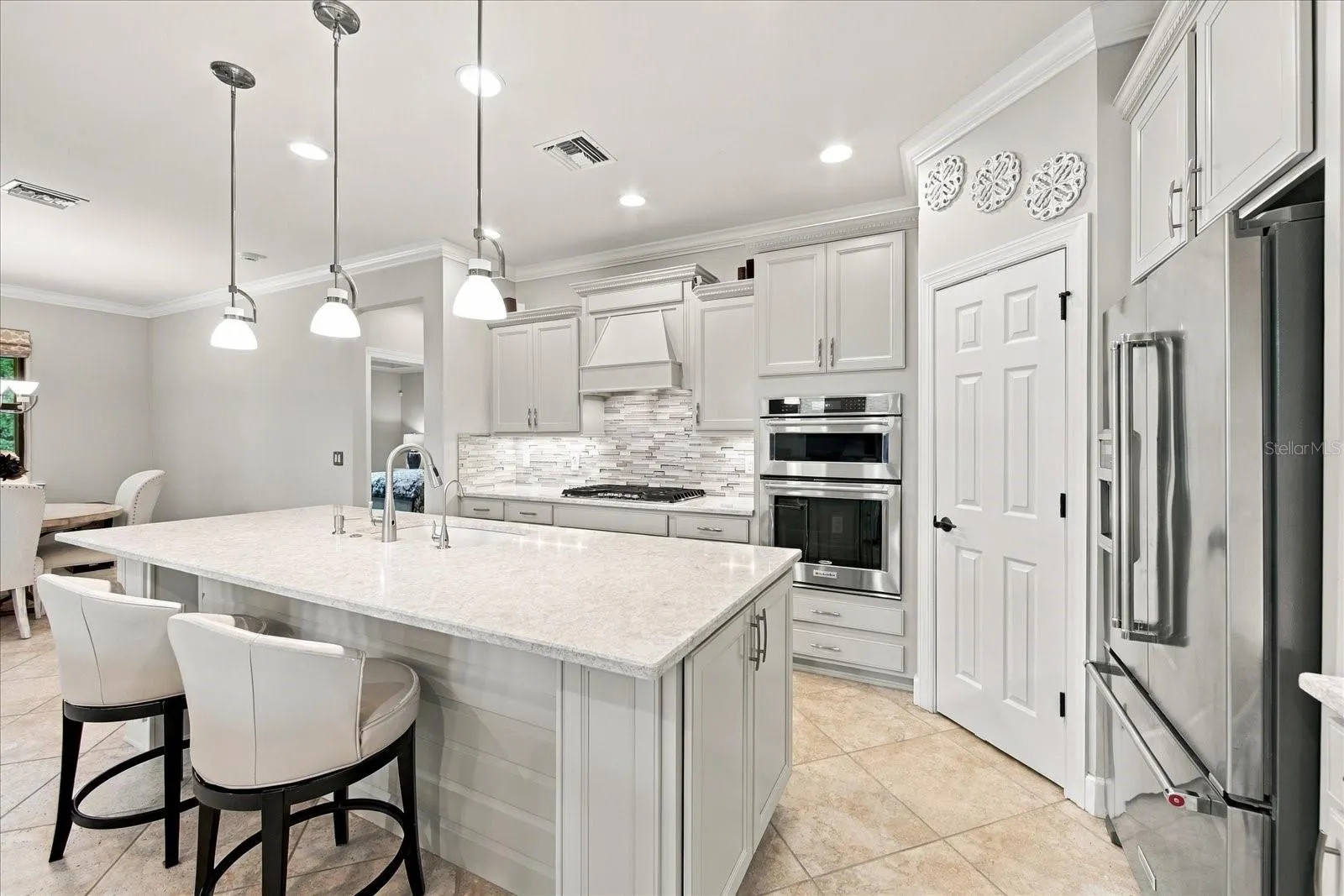 17218 SEAFORD WAY