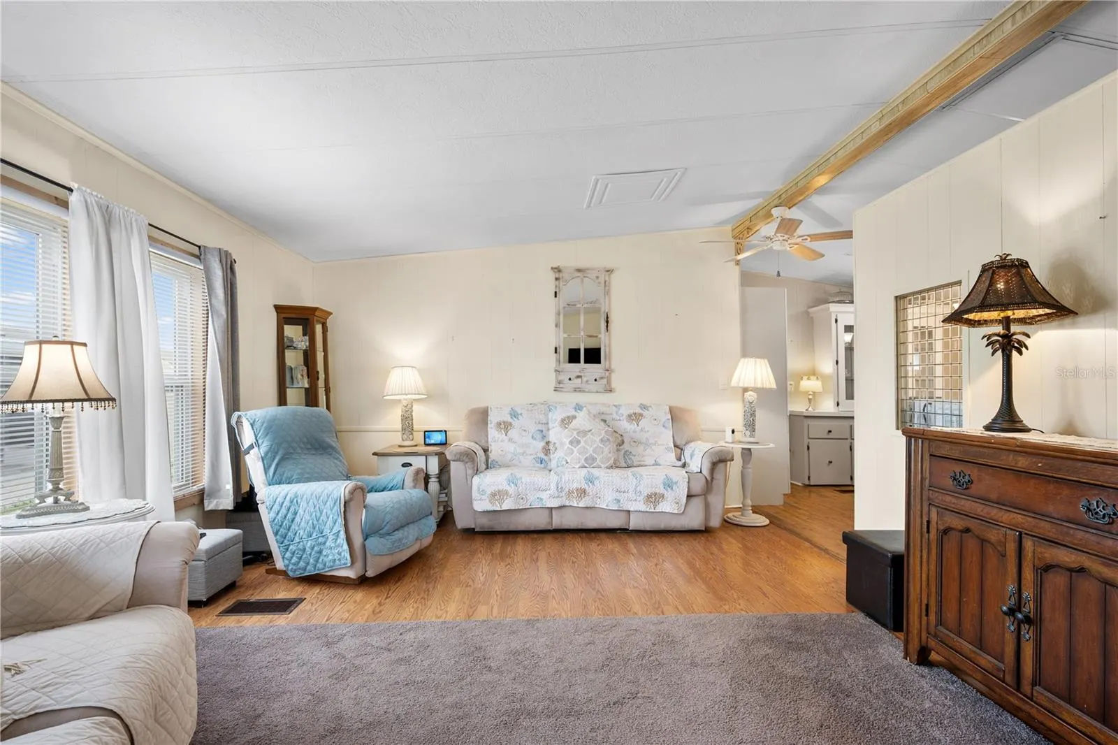 3329 EILEEN DR