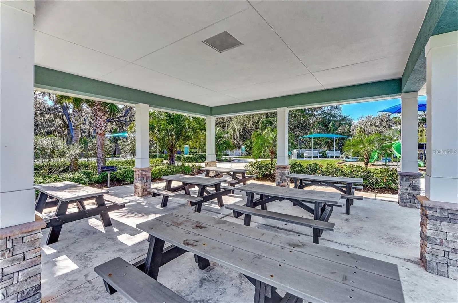 10934 SAND PINE LN