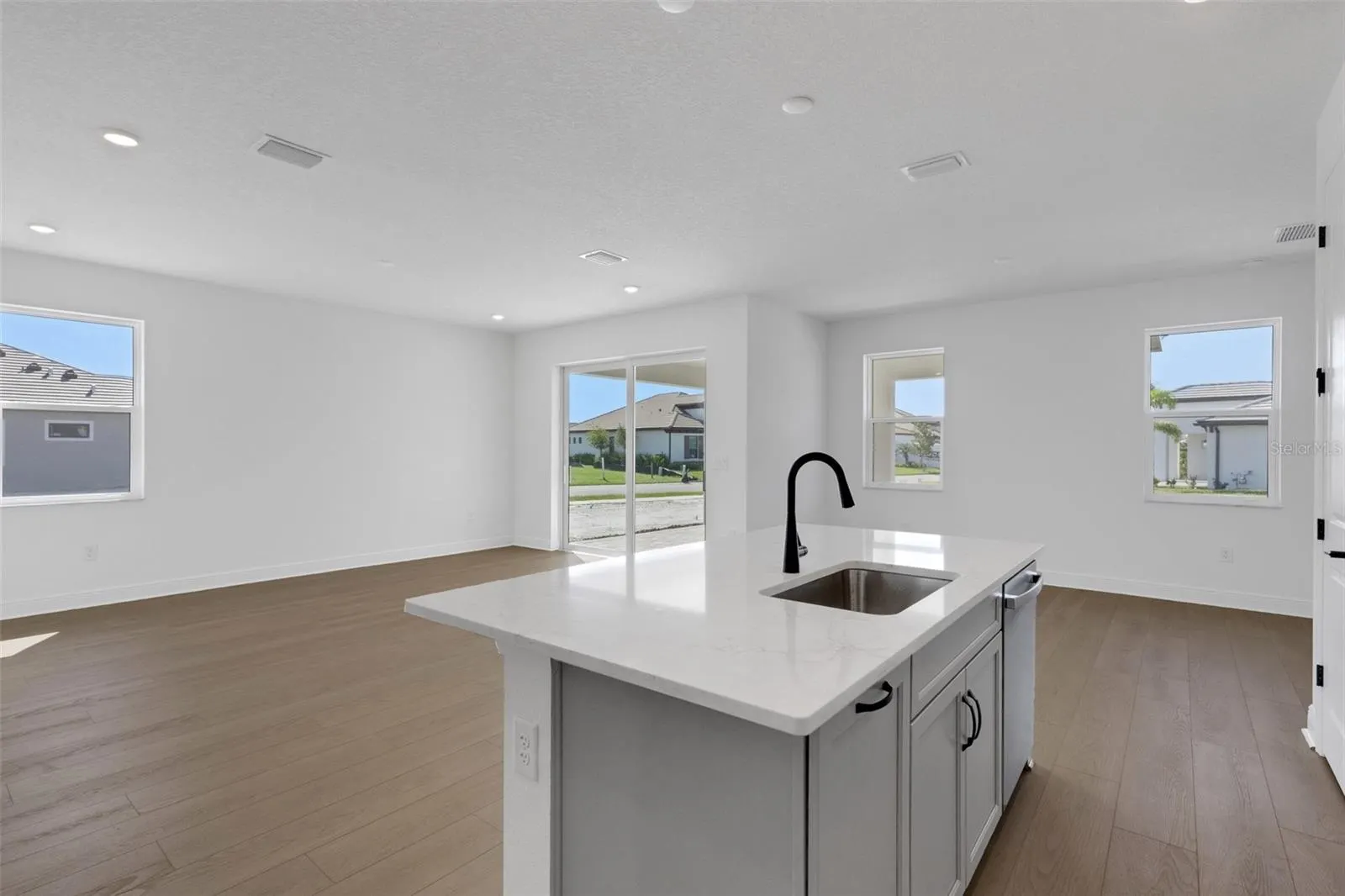 161 VISTERA BLVD