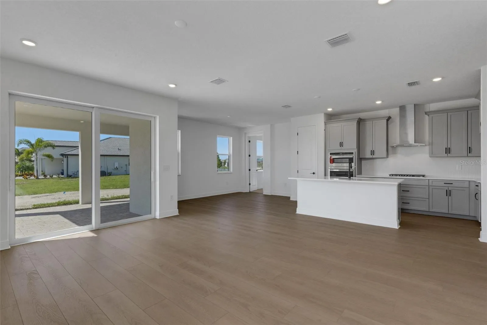 161 VISTERA BLVD