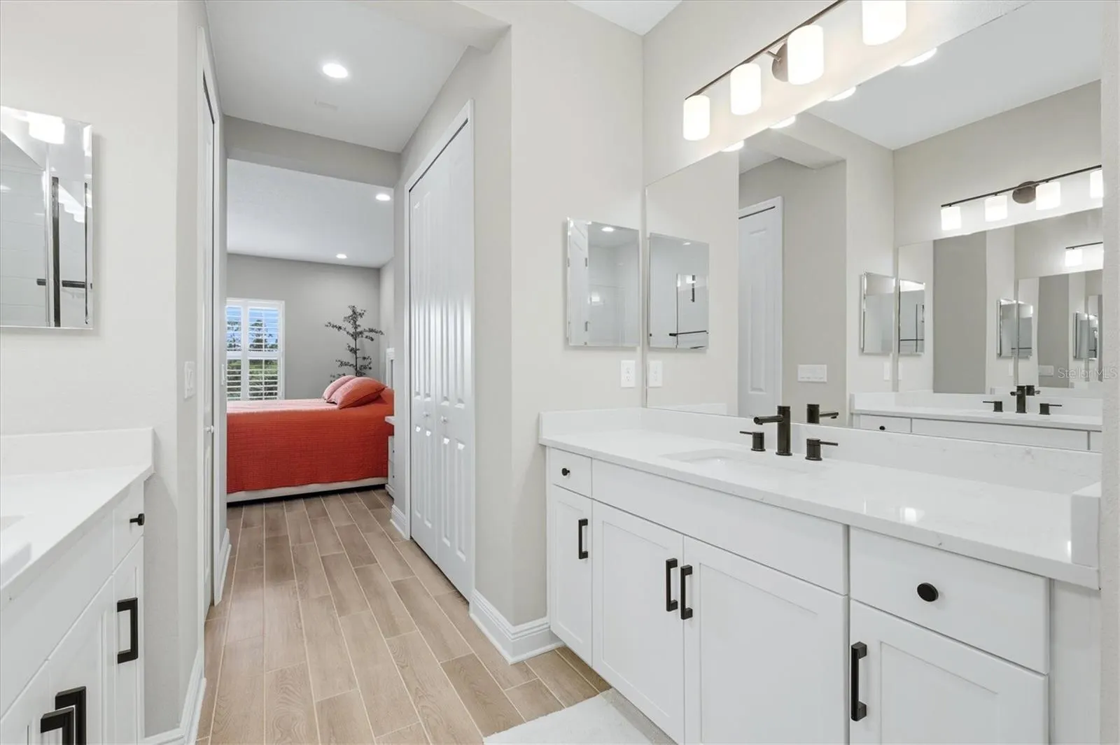 2321 BLUE MAHOE LN