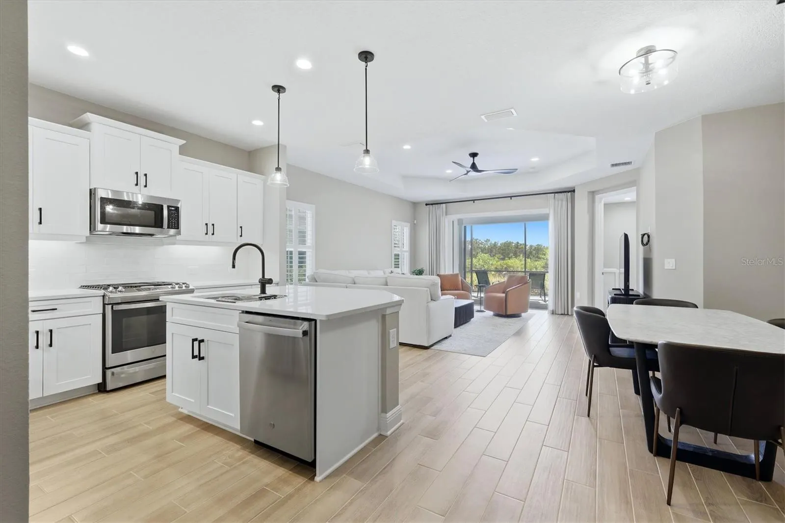 2321 BLUE MAHOE LN