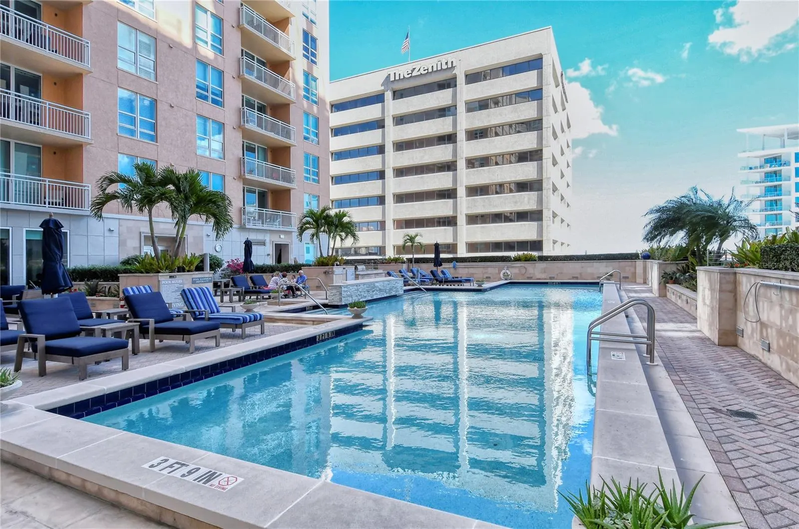 1350 MAIN ST #1208 #1208