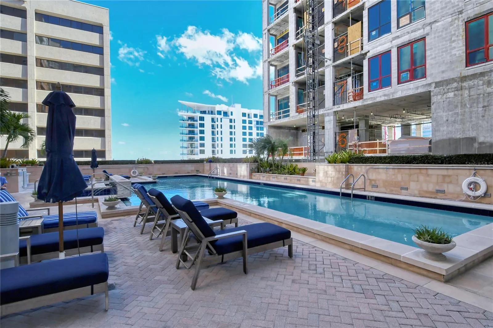 1350 MAIN ST #1208 #1208