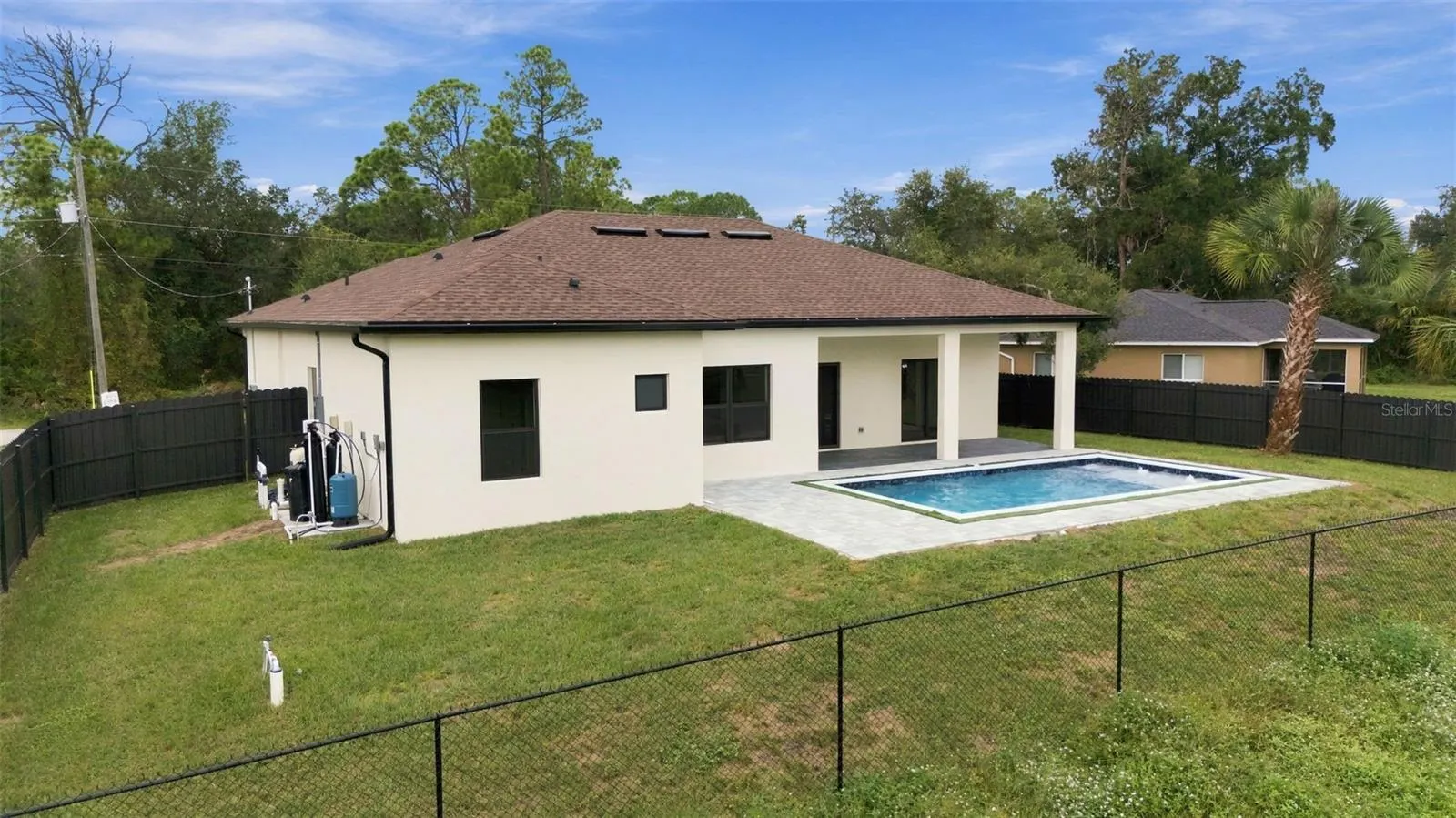 2524 WALLER RD