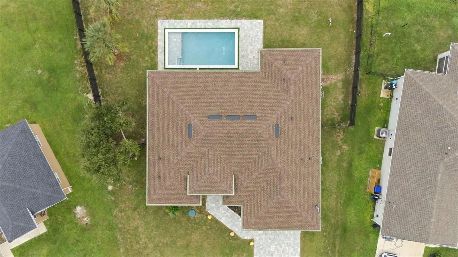2524 WALLER RD