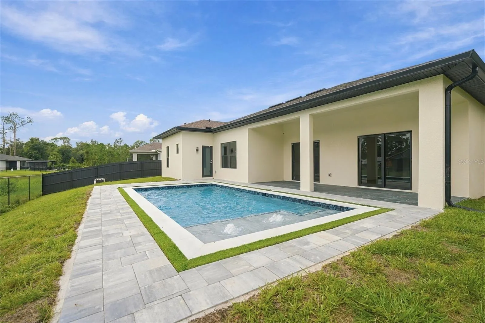 2524 WALLER RD