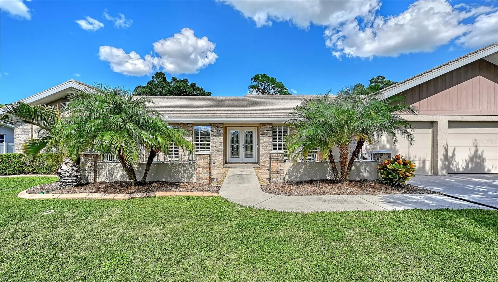 7913 BROADMOOR PINES BLVD