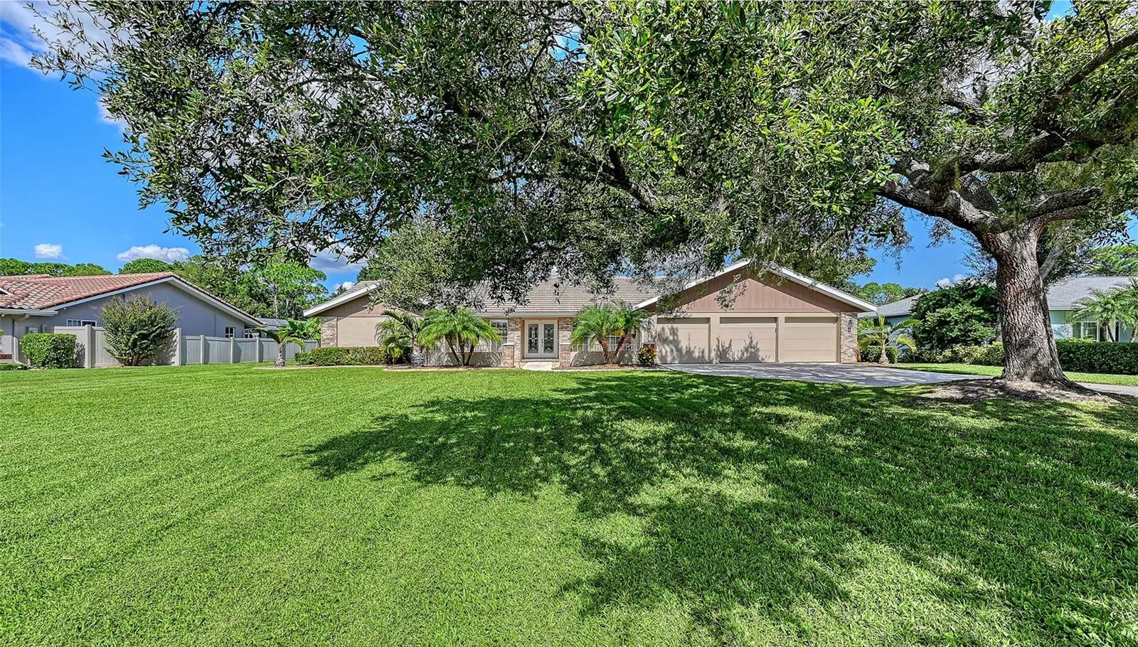 7913 BROADMOOR PINES BLVD
