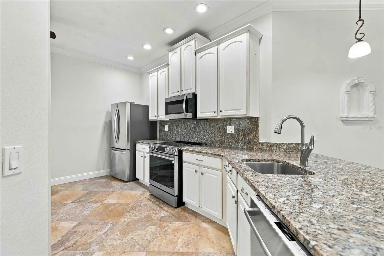 8216 ASHFORD FALLS CT