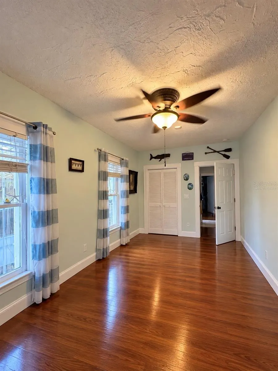 1777 ALTA VISTA ST