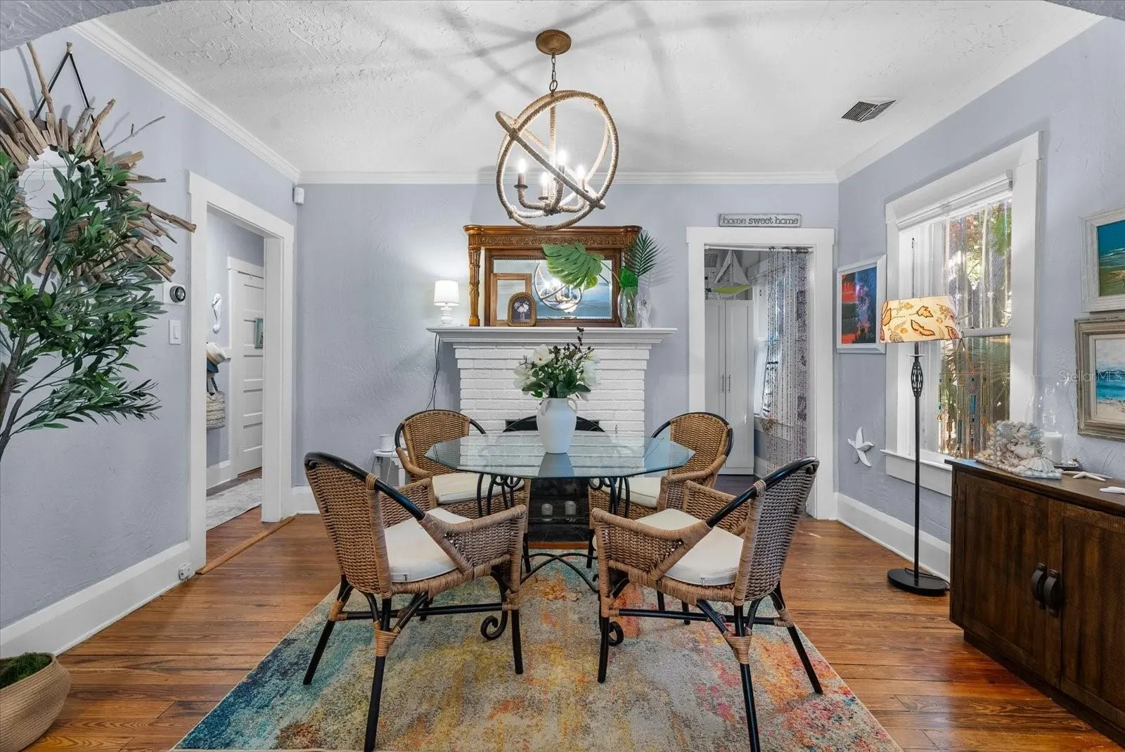 1777 ALTA VISTA ST