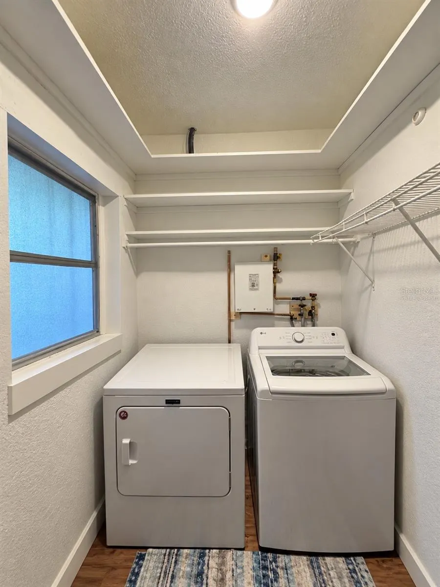 1777 ALTA VISTA ST
