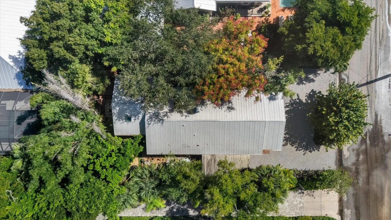1777 ALTA VISTA ST