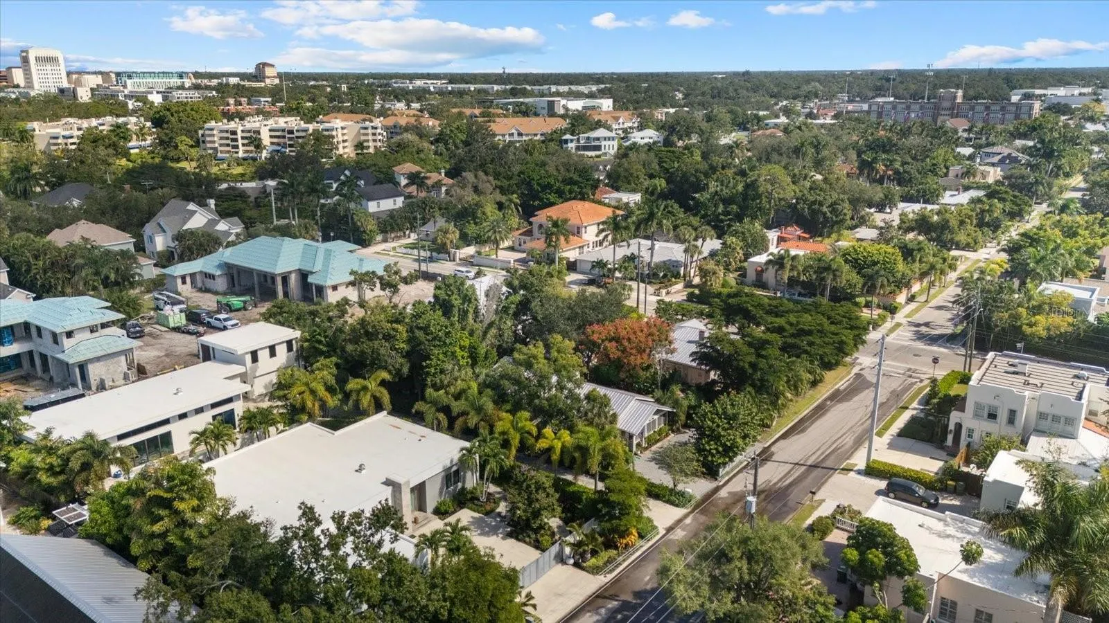 1777 ALTA VISTA ST