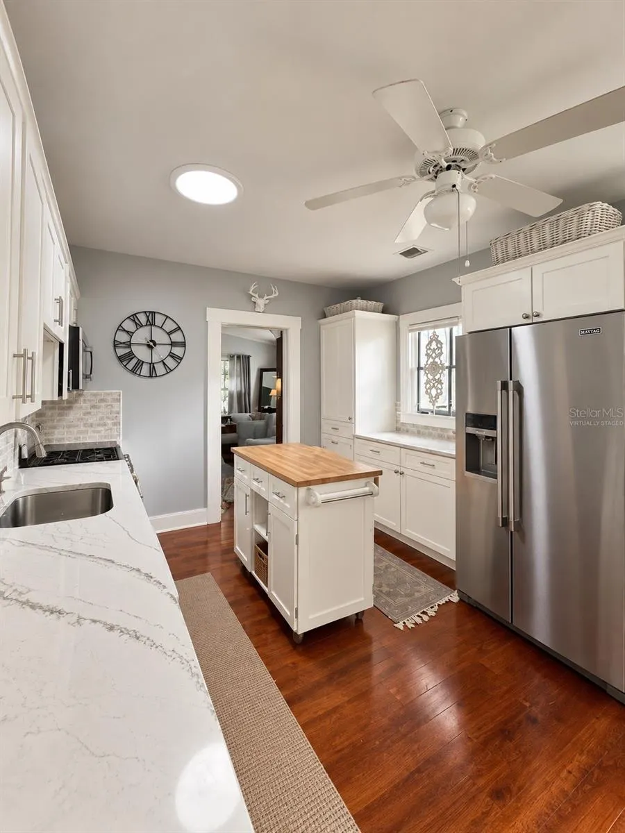 1777 ALTA VISTA ST
