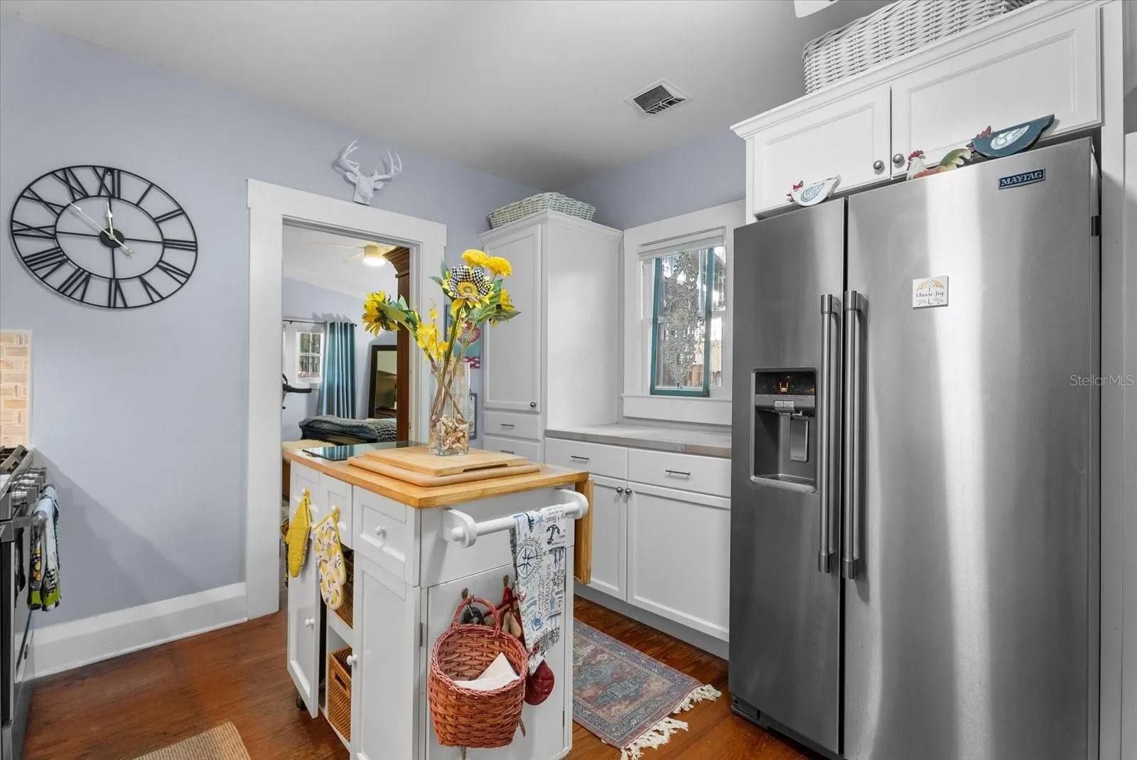 1777 ALTA VISTA ST