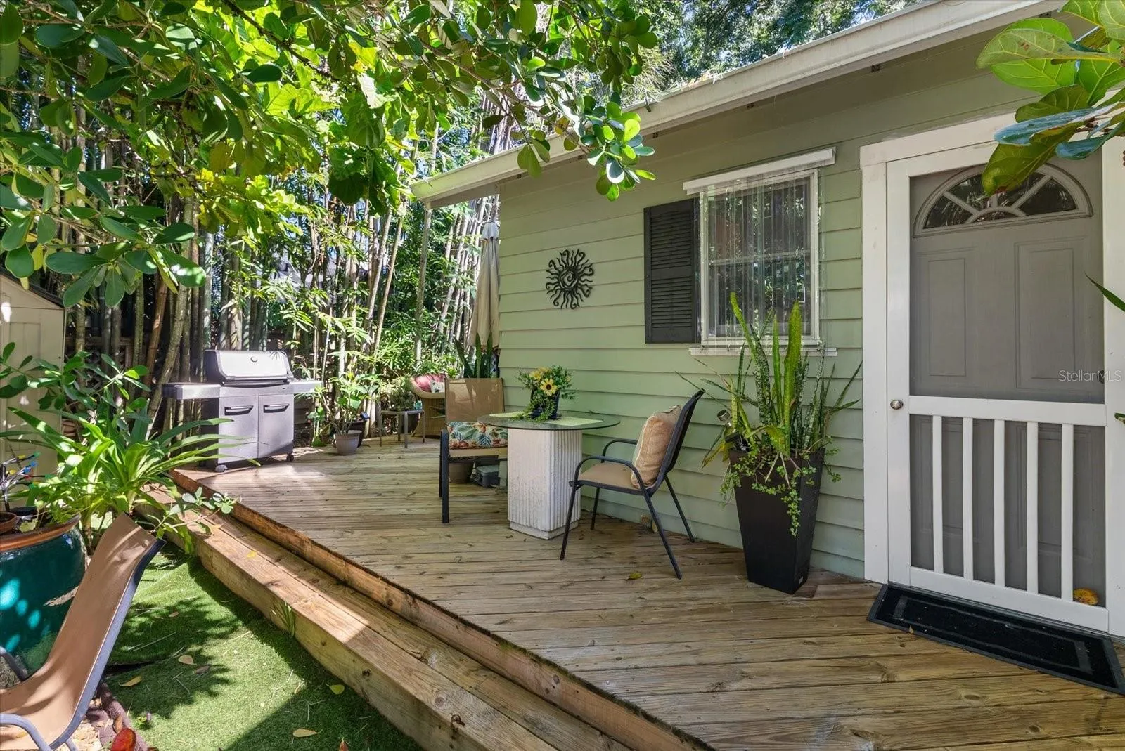 1777 ALTA VISTA ST