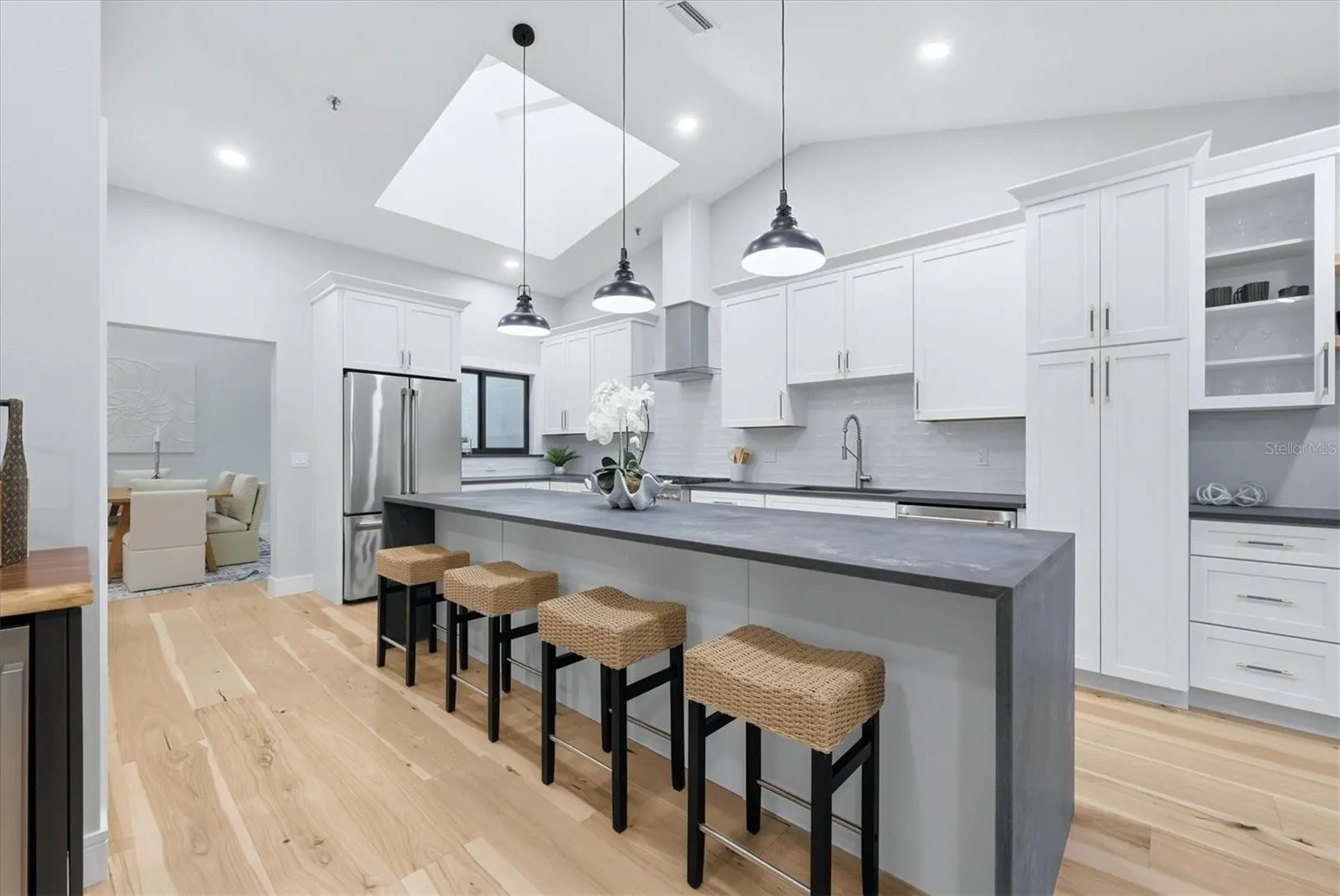 2141 HARBOURSIDE DR #1203 #1203