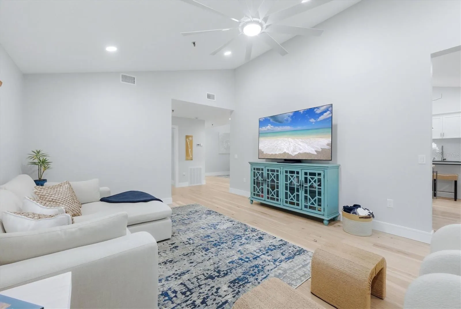 2141 HARBOURSIDE DR #1203 #1203