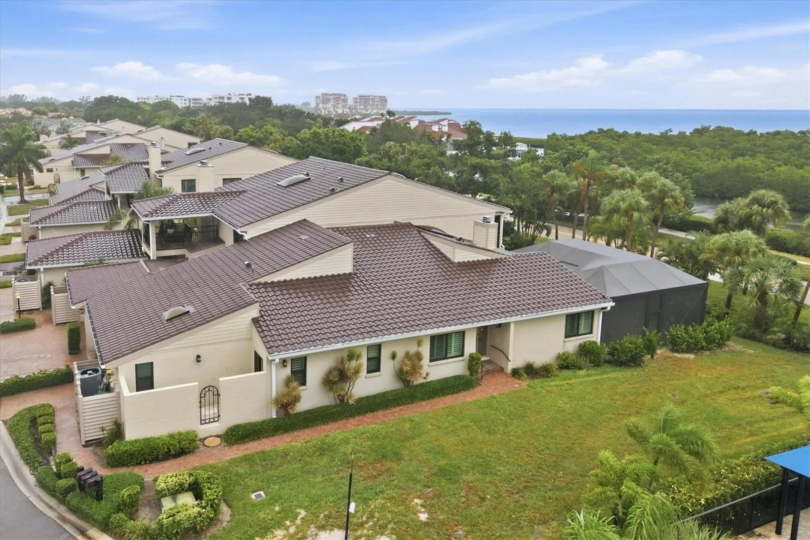 2141 HARBOURSIDE DR #1203 #1203