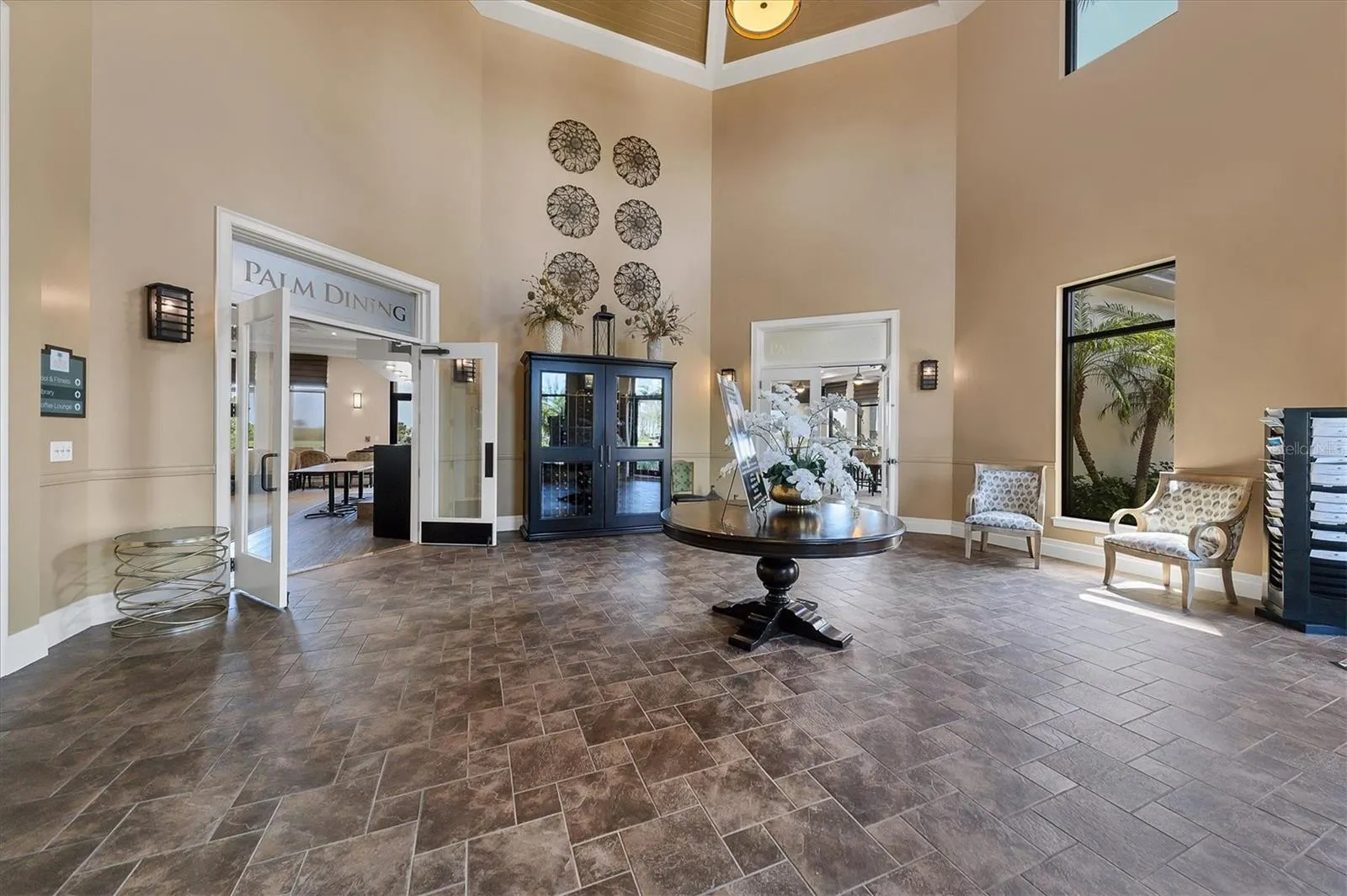23901 WAVERLY CIR