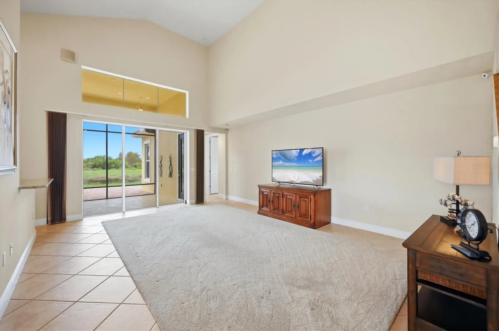 23901 WAVERLY CIR