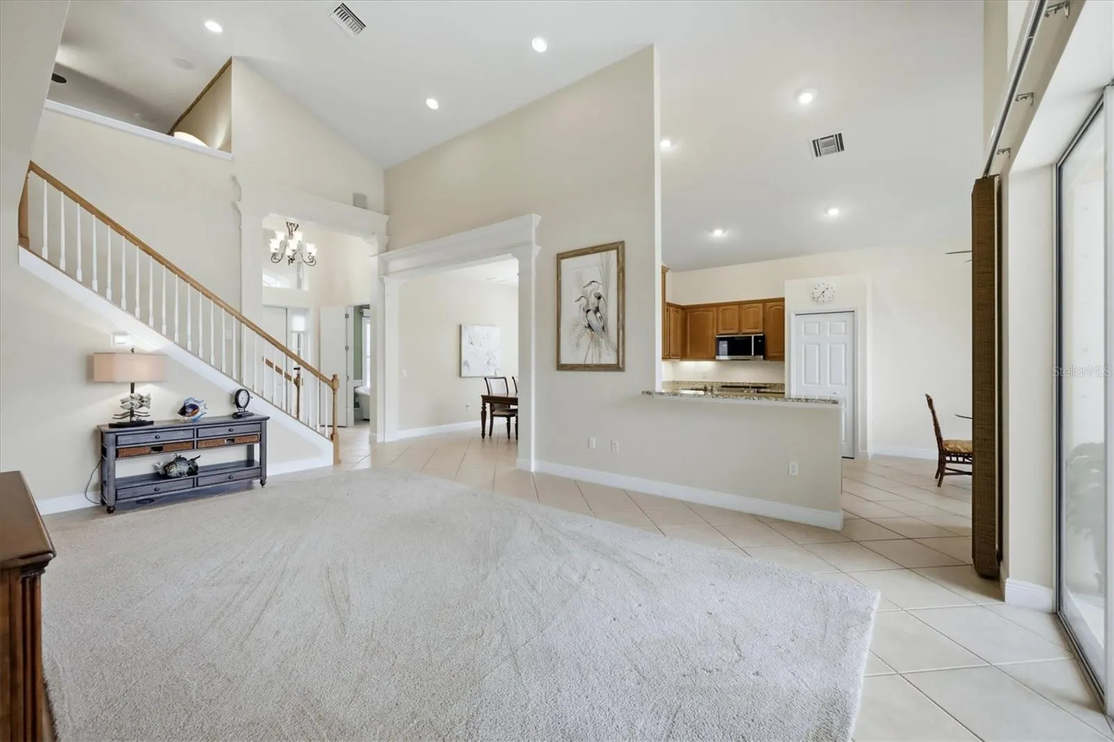23901 WAVERLY CIR