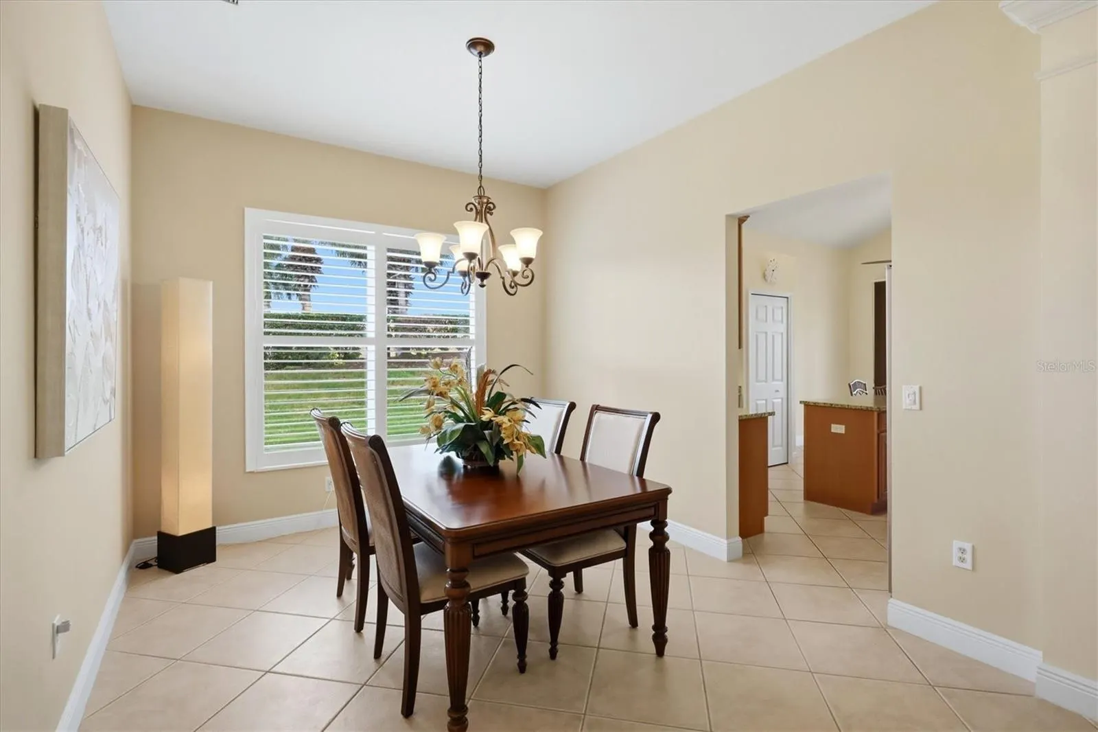 23901 WAVERLY CIR