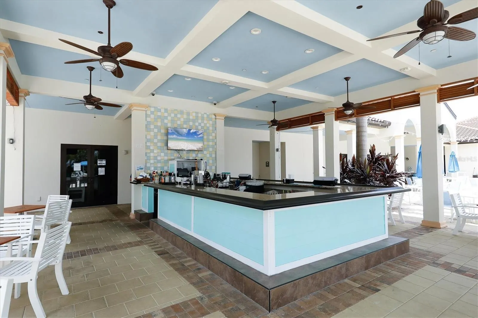 23901 WAVERLY CIR