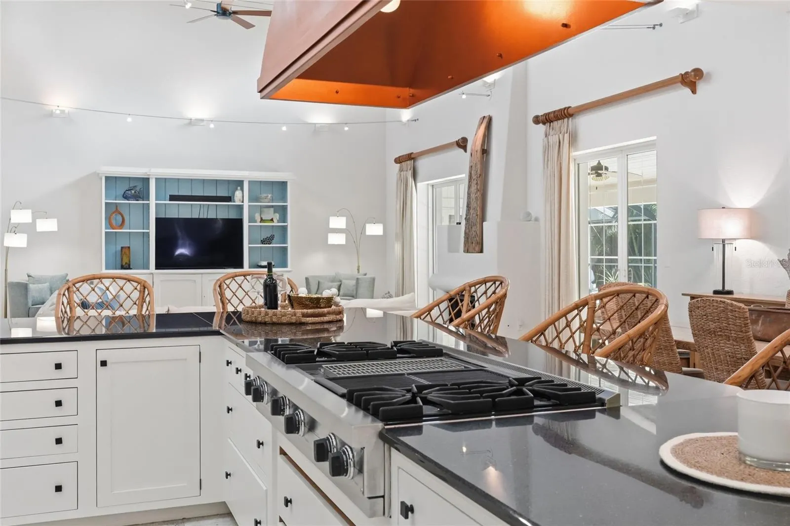 4307 CAMINO REAL