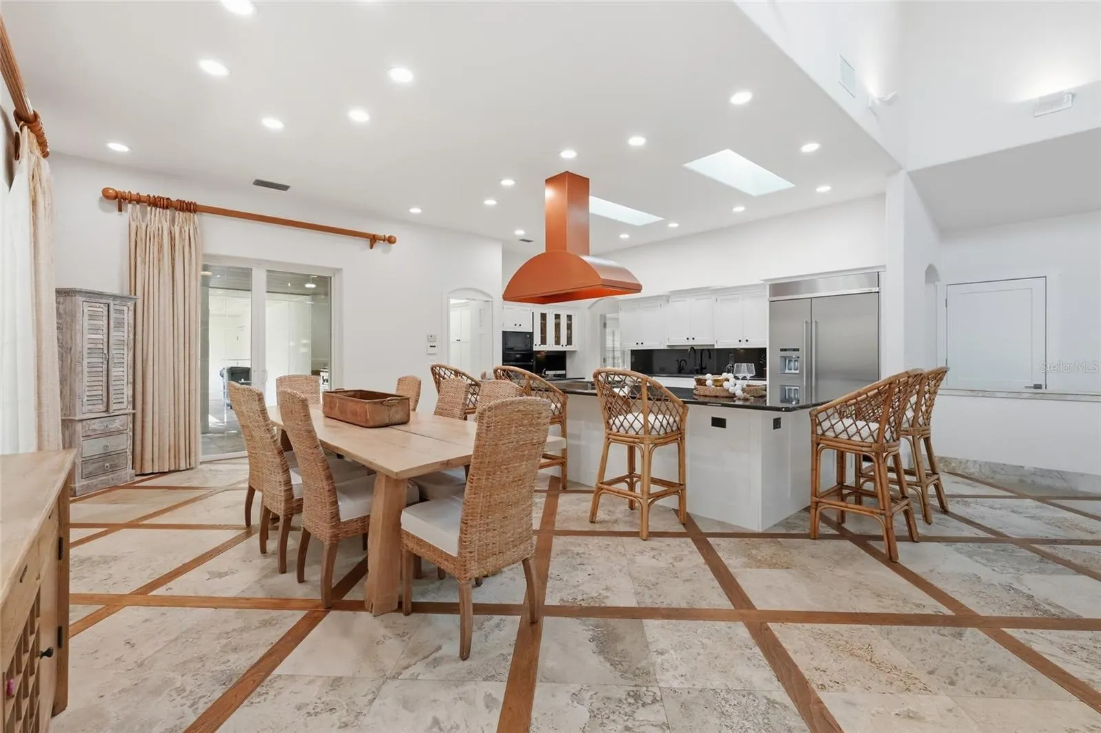 4307 CAMINO REAL