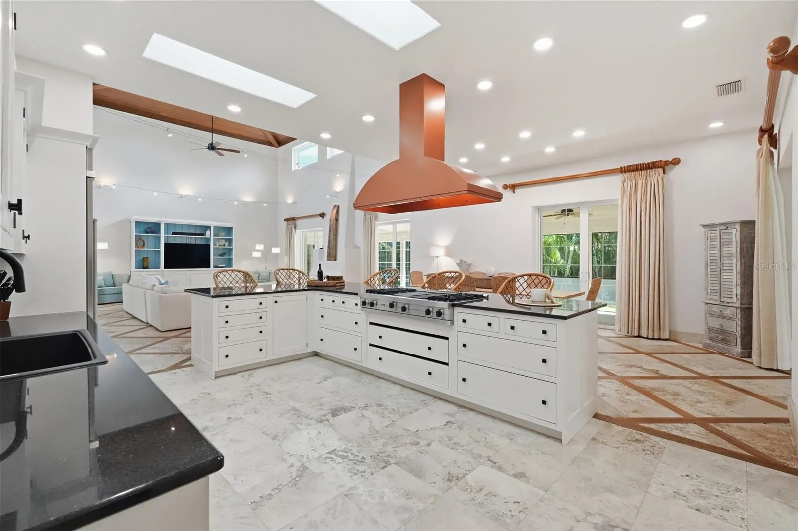 4307 CAMINO REAL